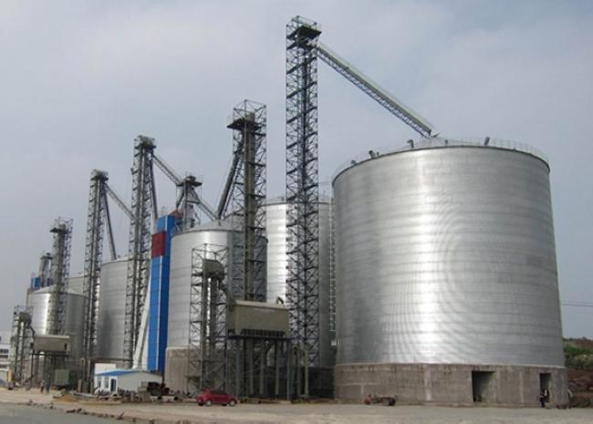 丹江口大型钢板库构造参数及水泥储存质量